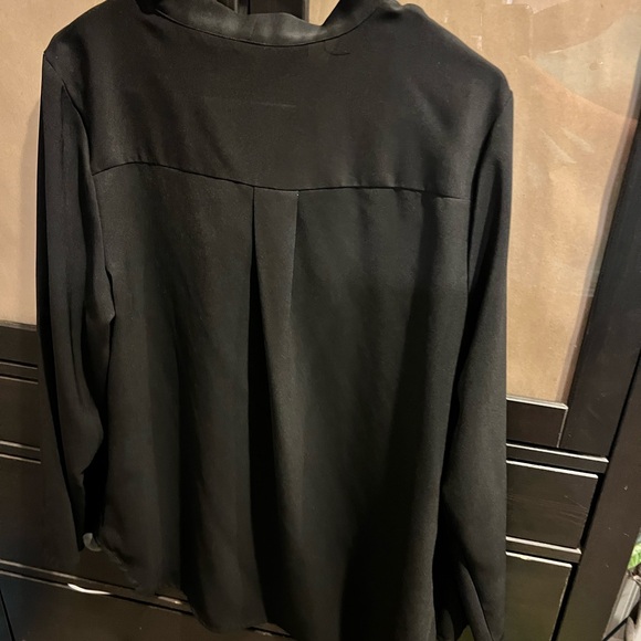 Moyabo top with bow size Large - Picture 3 of 3